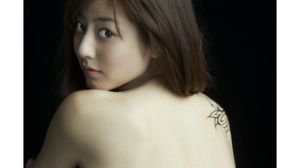 Yumi Sugimoto "cariño, no llores" [Image.tv]