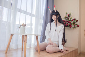 [Bien-être COS] Fleur _honoka - Noshiro, la chambre calme à six étages