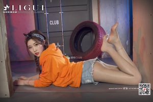 Model kaki Xiao Xiao "Gadis Stoking Gaya Olahraga" [Ligui Ligui]