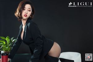 Сяо Сяо "Черная шелковая манящая шелковая стопа" [丽 柜 Ligui] Интернет-красота