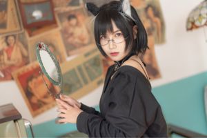 Coser mes a mes su "Everyday Cat Girl"