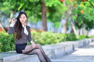 [Тайвань Чжэнмэй] Чжан Сяоми-Black Silk OL Girl Outdoor