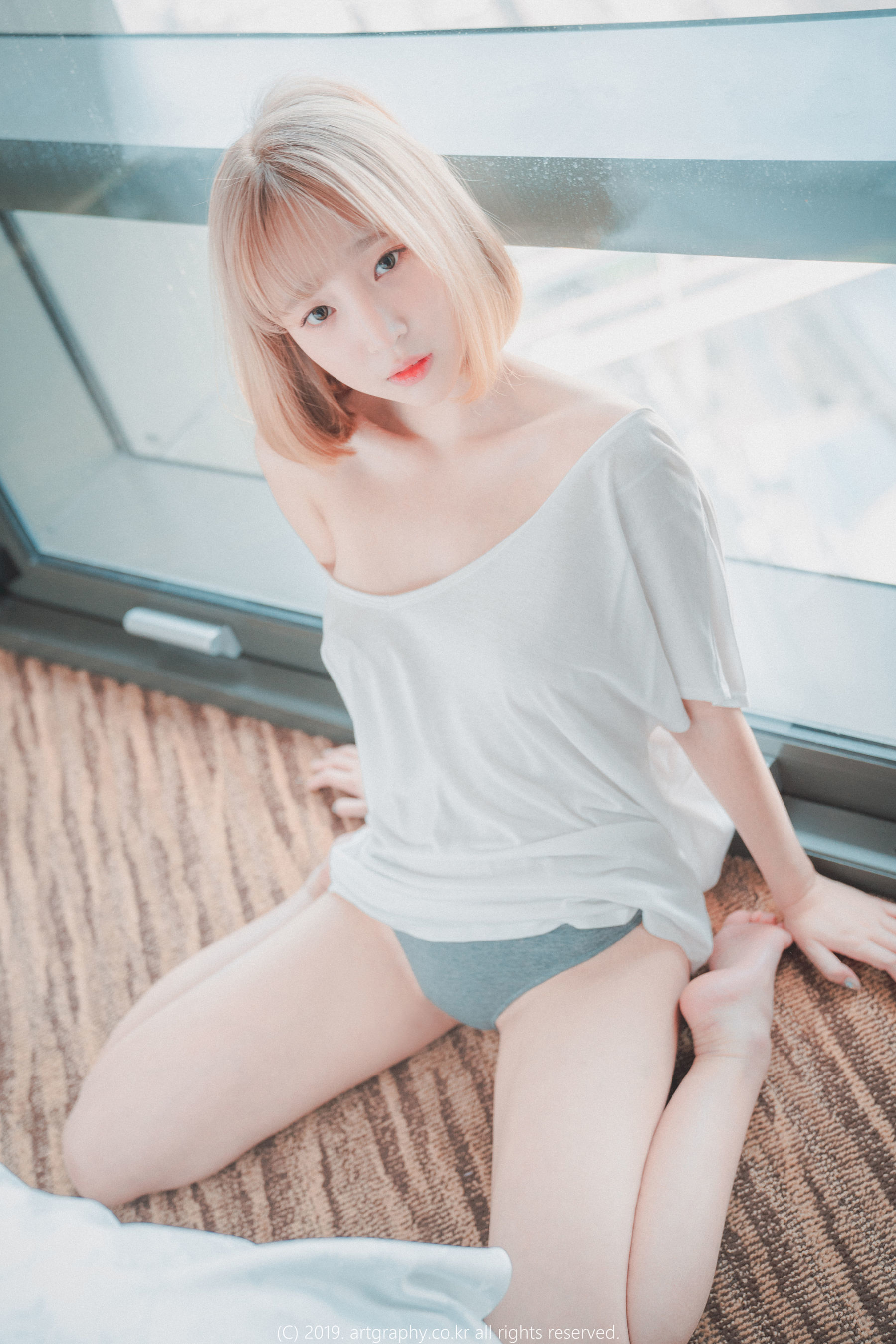 La tettona Jiang Renqing "Perizoma + T-shirt + Bunny Girl con calze a rete" [ARTGRAVIA] Pagina 4 No.91e58a