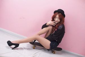 Coleção de fotos de estúdio da modelo de beleza coreana Min Er